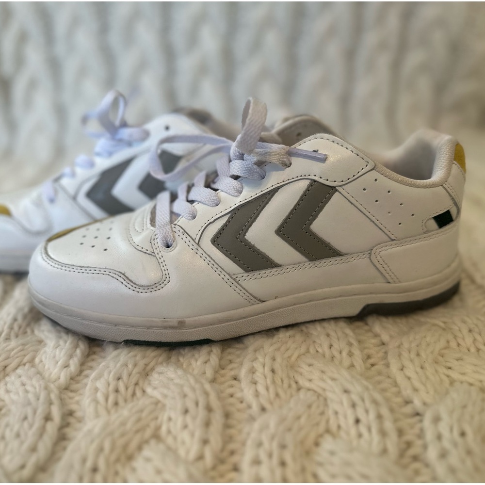 HUMMEL tennis shoe